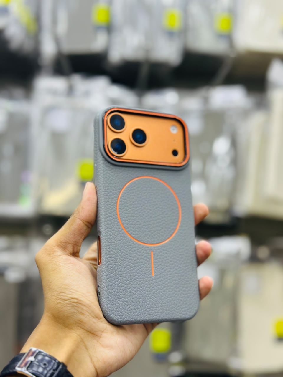 LEATHER MAGSAFE CASE FOR IPHONE